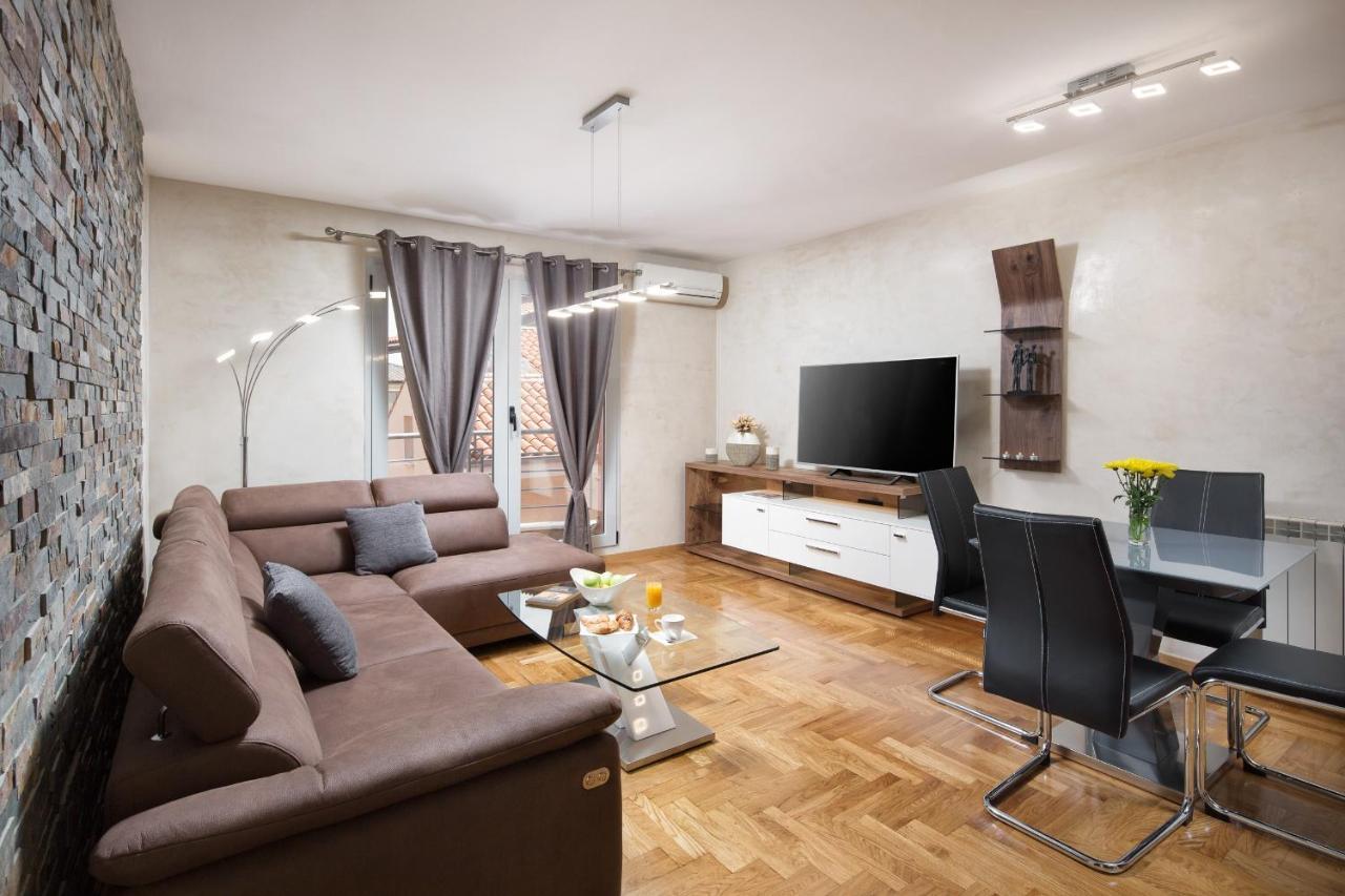 Luxury Apartments Casablanca/Vivaldi Pula Extérieur photo