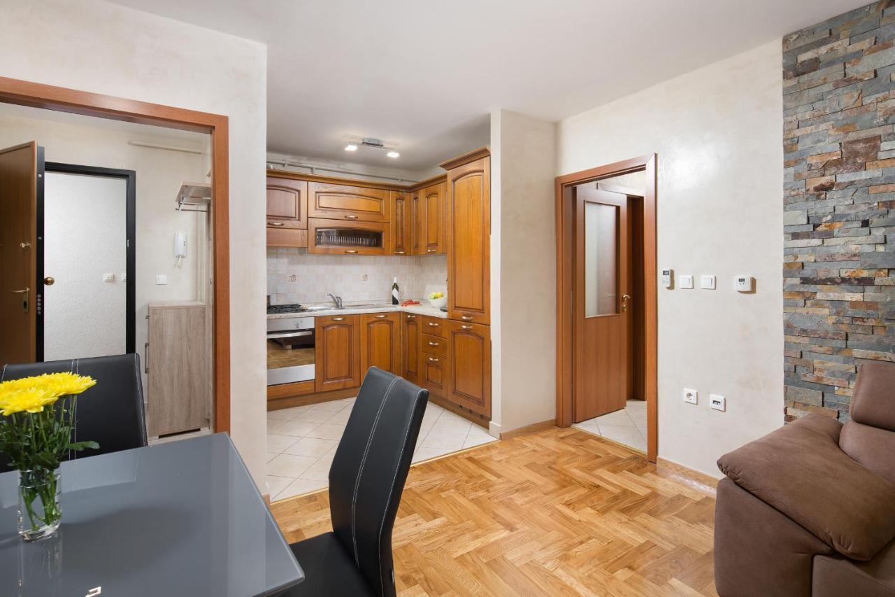 Luxury Apartments Casablanca/Vivaldi Pula Extérieur photo